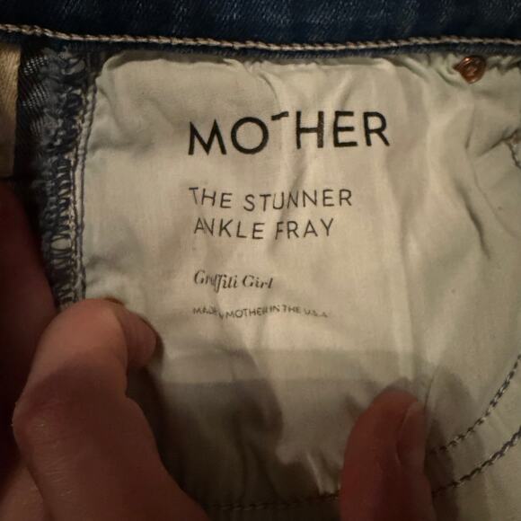 MOTHER The Stunner Ankle Fray Jeans in Graffiti Girl Women’s Size 31 Button Fly - Picture 9 of 13